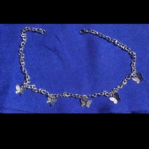 Silver thick chain butterfly necklace 🦋